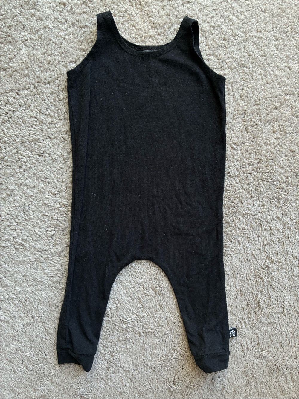 Cabin Fever 🇨🇦 Tencel Cotton Blend Black Infant Romper - 0-6M Made in Canada 🇨🇦